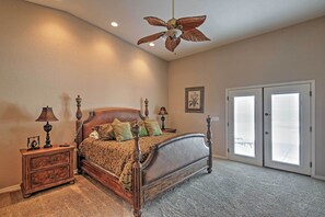 House (3 Bedrooms) | Interior - Private Pool: Mtn-view Lake Havasu City Retreat (Lake Havasu City)