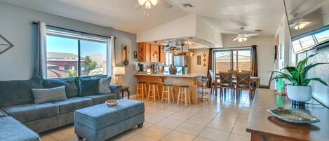 House (3 Bedrooms) | Interior