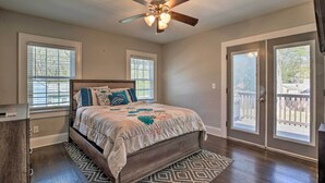 Unclassified image, 5 of 25, button - Updated Historic Cottage < 5 Mi to Downtown Atl! (Atlanta)