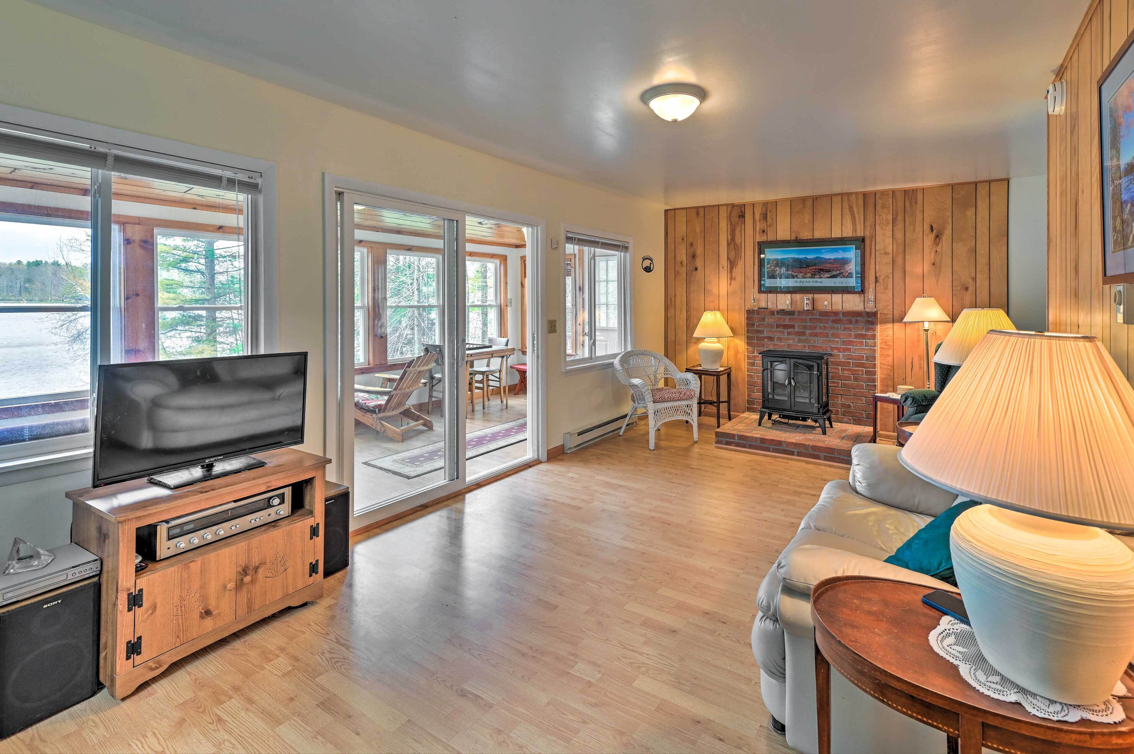House (2 Bedrooms) | Interior