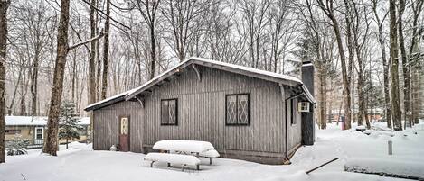 House (2 Bedrooms) | Front of property