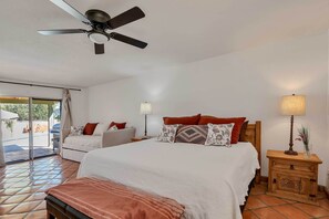 House (4 Bedrooms) | Interior - Private Pool: Pet-friendly Home in Scottsdale! (Scottsdale)