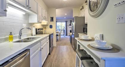 Modern Townhome w/ Deck & Golf Course Views!