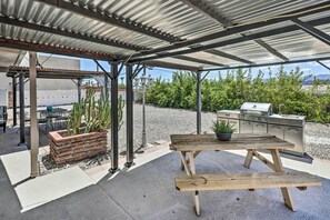 Property grounds - House w/ Covered Patio > 1 Mi to Lake Havasu! (Lake Havasu City)