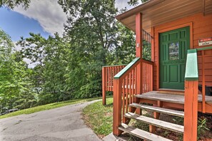 House (1 Bedroom) | Interior - Gatlinburg Chalet: Hot Tub, Sauna + Mountain View (Gatlinburg)