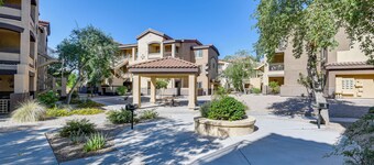 Pool Access, Private Patio & Grill: Mesa Condo!