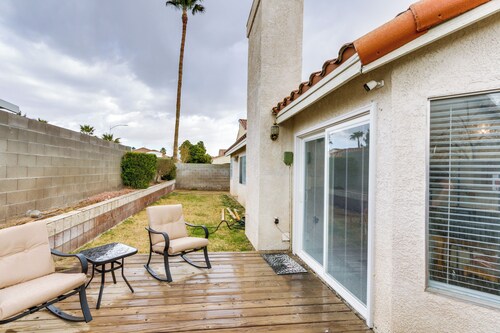 Pet-friendly Escape w/ Grill, 11 Mi to Strip!