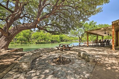 克里斯托瓦爾寬敞河濱綠洲度假屋