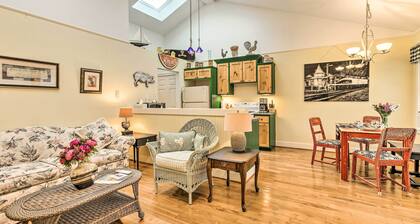 18 Mi to Crystal Mtn: Couple's Haven Near Lake