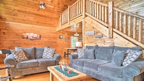 TV, fireplace, video game console - Mountain Pool Lodge Sevierville Cabin w/ Hot Tub (Sevierville)