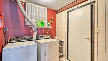 Cottage (5 Bedrooms) | Interior