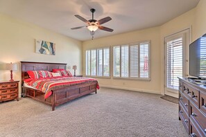 4 bedrooms, bed sheets - Goodyear Home: 6 Mi to Estrella Mountain Hiking! (Goodyear)