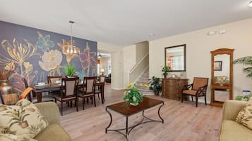 Villa, 5 Bedrooms | Living area | Smart TV