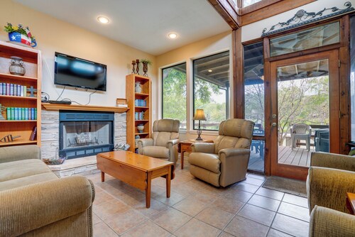 Deck & Gas Grill: Riverfront Mcqueeney Duplex