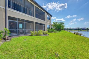 Apartment (2 Bedrooms) | Interior - Chic Country Club Condo With Pool Access! (Naples)