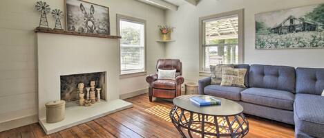 House (2 Bedrooms) | Front of property