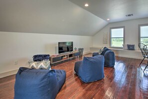 House (2 Bedrooms) | Bahagian dalam