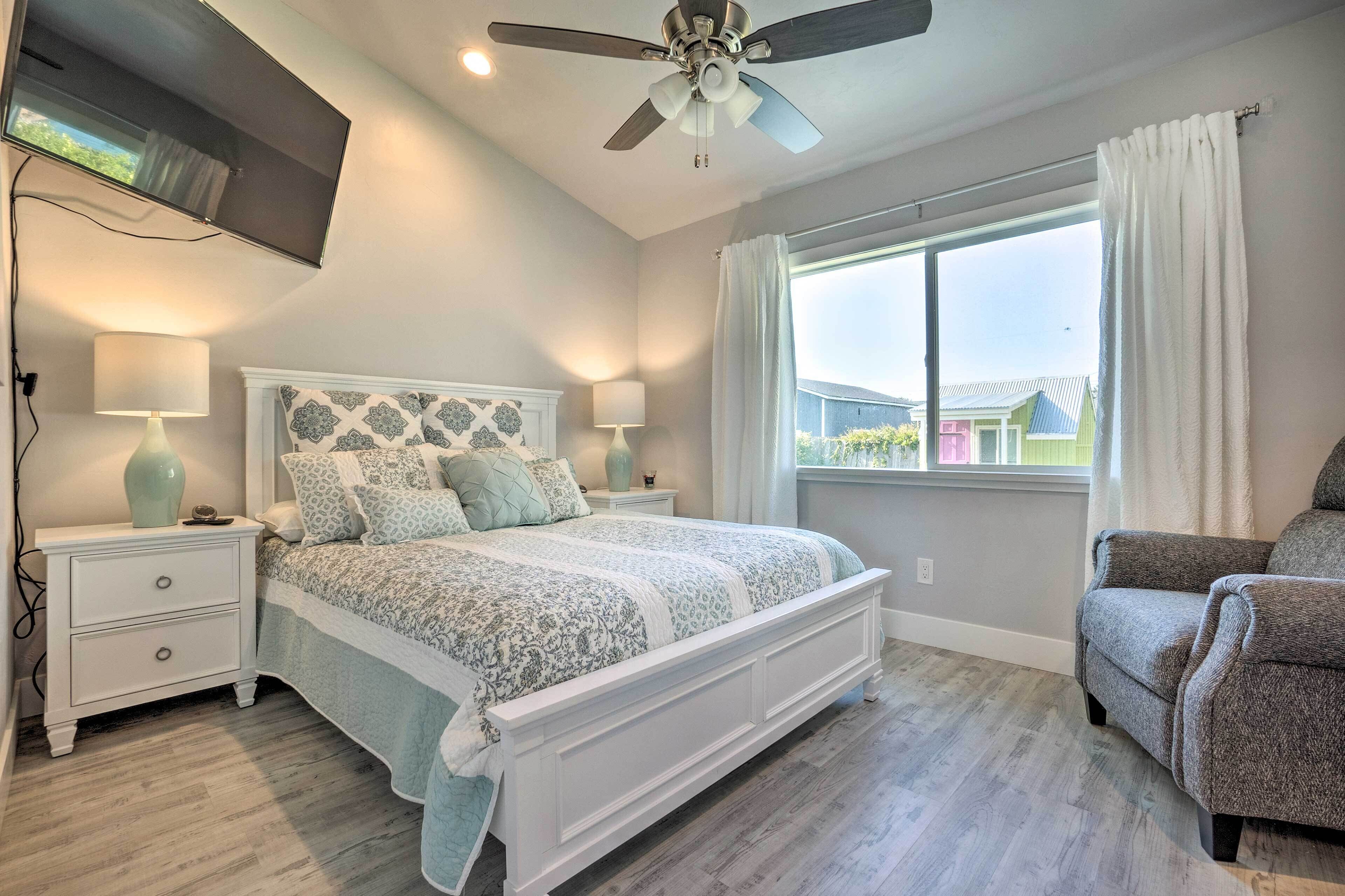 House (2 Bedrooms) | Interior