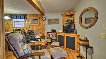 House (1 Bedroom) | Interior