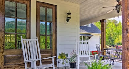 Near Parks, Trails & Lakes: Quaint Landrum Escape!