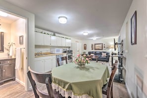 Apartment (1 Bedroom) | Front of property - Deck w/ Bbq: Hot Springs Village Apt! (Hot Springs Village)