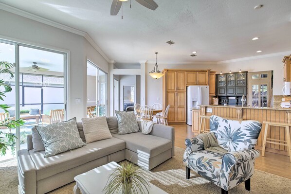 House (3 Bedrooms) | Interior