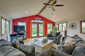 House (3 Bedrooms) | Interior - Arvada Home w/ Beautifully Landscaped Yard! (Arvada)