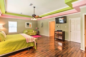 House (5 Bedrooms) | Interior