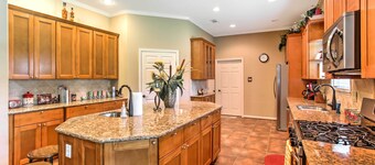 Texas Vacation Rental w/ Fireplace, Near Lakes