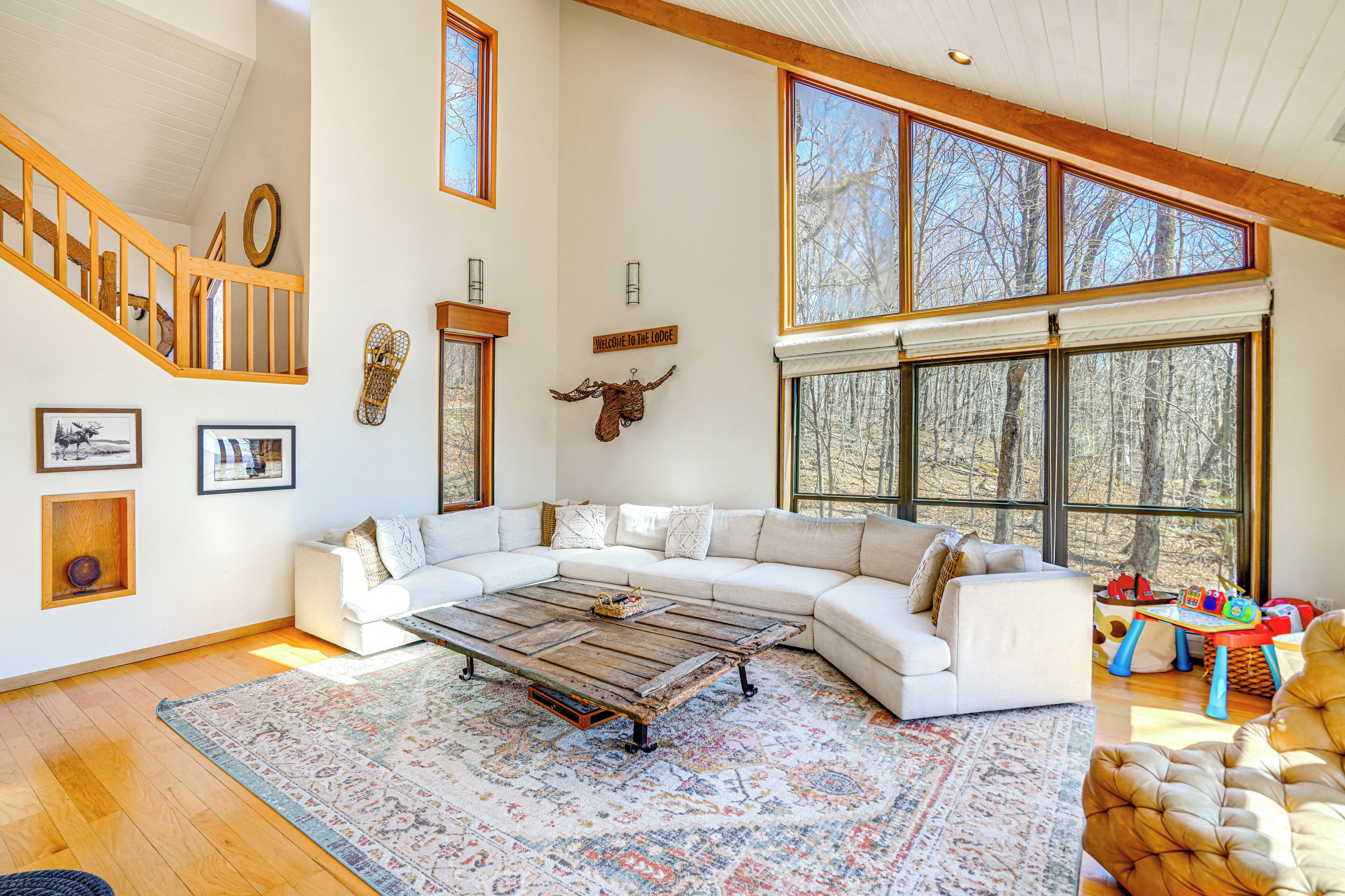 House (5 Bedrooms) | Interior