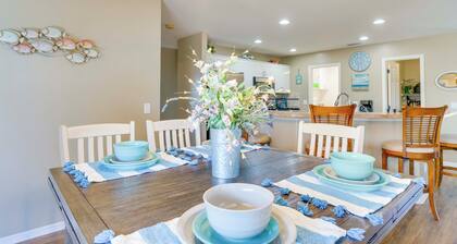 Cape Coral Home w/ Saltwater Pool & Lanai!