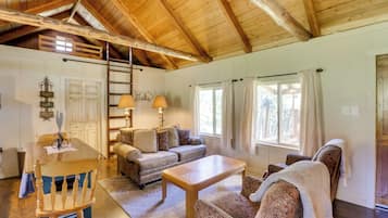 House (2 Bedrooms) | Front of property