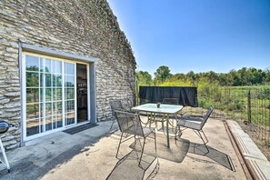 Cottage (1 Bedroom) | Interior - 'the Rockhouse Cottage' With Deck on Tulsa Farm! (Tulsa)