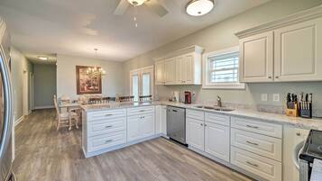 House (4 Bedrooms) | Bahagian dalam