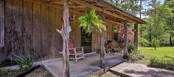 隱秘小屋，附池塘，距海灣海岸約 37 英里