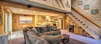 Cozy Mountain Retreat w/ Deck ~ 3 Mi to Mount Snow