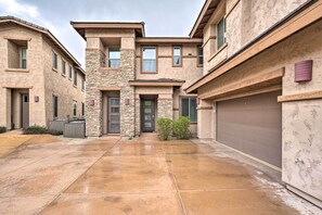 Apartment (2 Bedrooms) | Interior - Scottsdale Vacation Rental w/ Pool Access! (Scottsdale)
