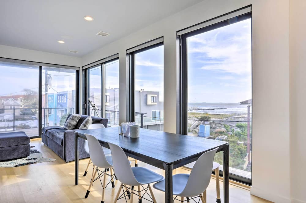 Luxury Long Beach Villa With Ocean Views! - Lawrence, NY