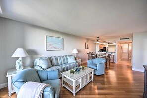 Apartment (2 Bedrooms) | Interior - Resort-style Condo w/ Pool, Gym, Tennis + More! (Marco Island)