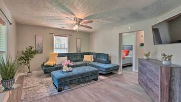 Cottage (3 Bedrooms) | Front of property