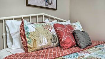 Apartment (0 Bedroom) | Interior