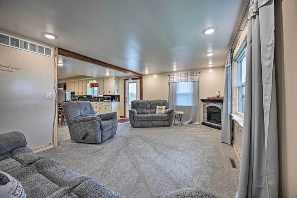 House (3 Bedrooms) | Interior