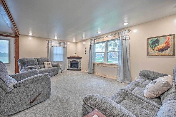 House (3 Bedrooms) | Interior