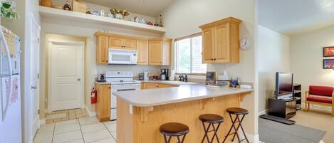 House (2 Bedrooms) | Interior