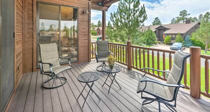 Torreon Townhome w/ Balcony: Hike, Fish & Unwind!
