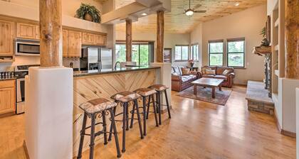 Balcony & Grill: Updated Show Low Townhome!