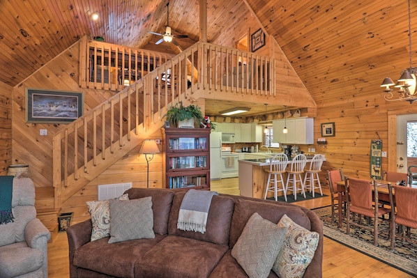House (3 Bedrooms) | Interior