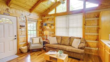 House (1 Bedroom) | Interior