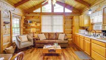 House (1 Bedroom) | Interior