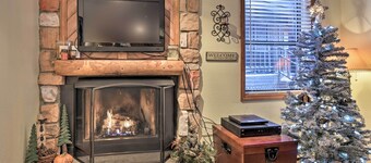 Cozy Angel Fire Condo < Half Mi to Resort!